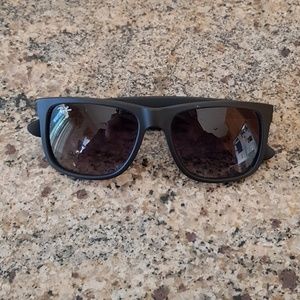 RAY BAN Justin style sunglasses